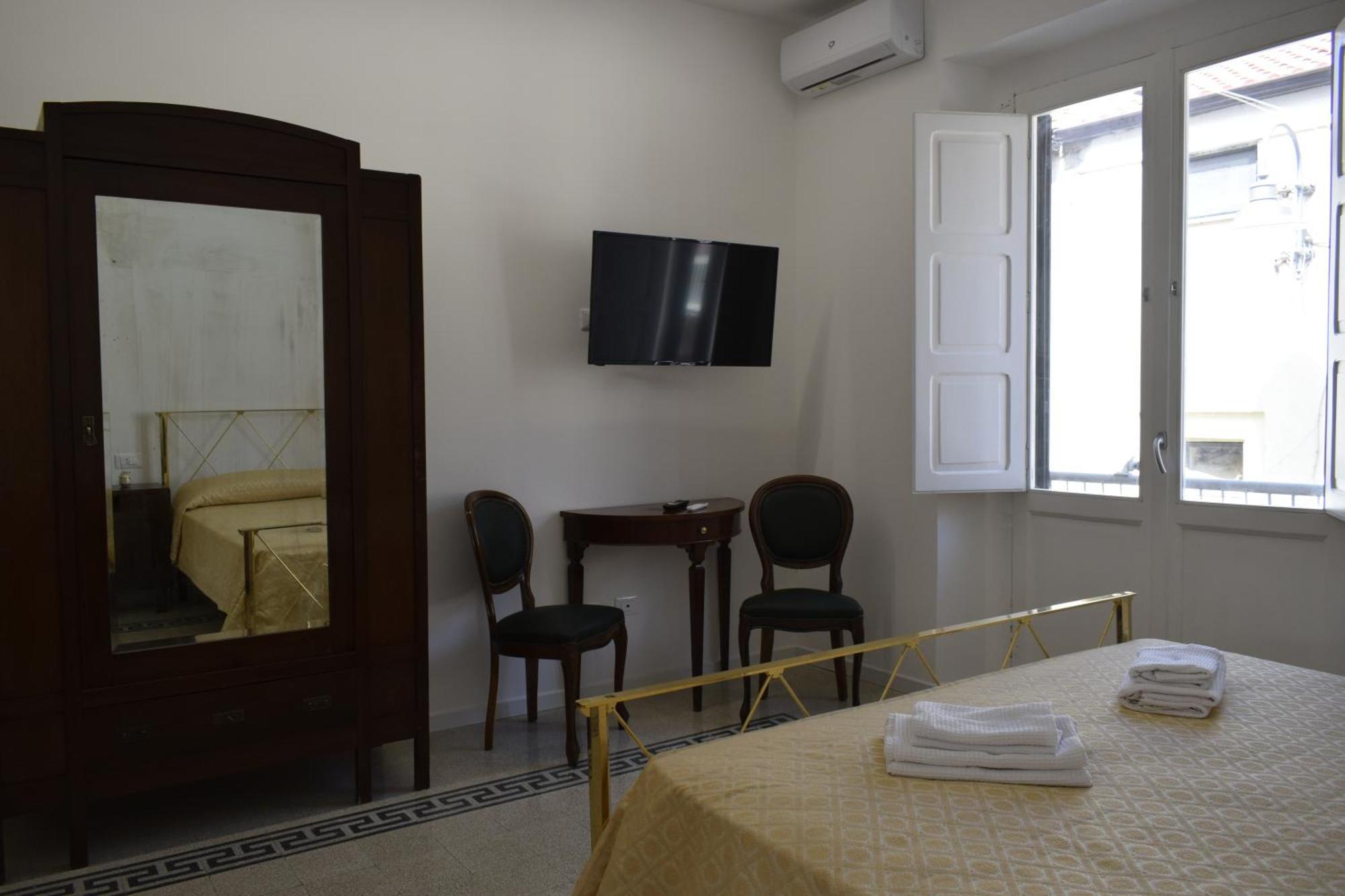 Il Borgo Civ.15 Hotel Paola Bagian luar foto