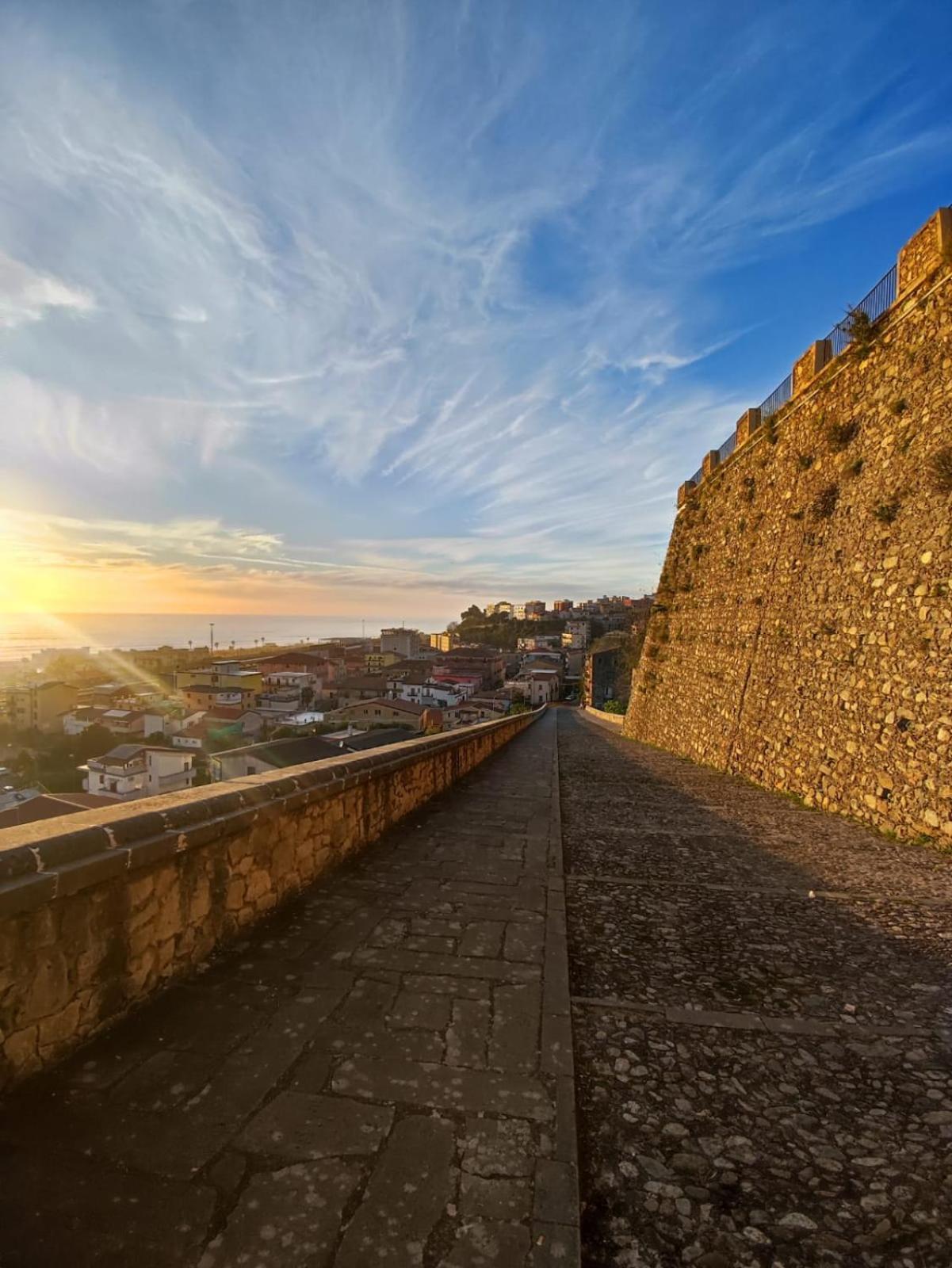 Il Borgo Civ.15 Hotel Paola Bagian luar foto